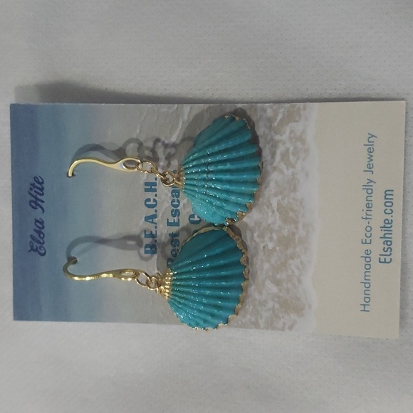 1178- Shell Hand Painted  Aqua Gold Color Dangle Earrings Handmade NWT - Picture 1 of 4